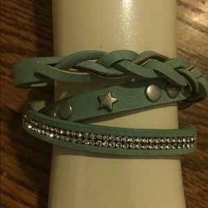 TRIPLE STRAP LEATHER STUDDED BRACELET